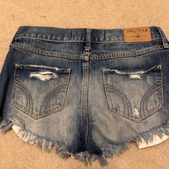 HOLLISTER SHORTS - Picture 3 of 3
